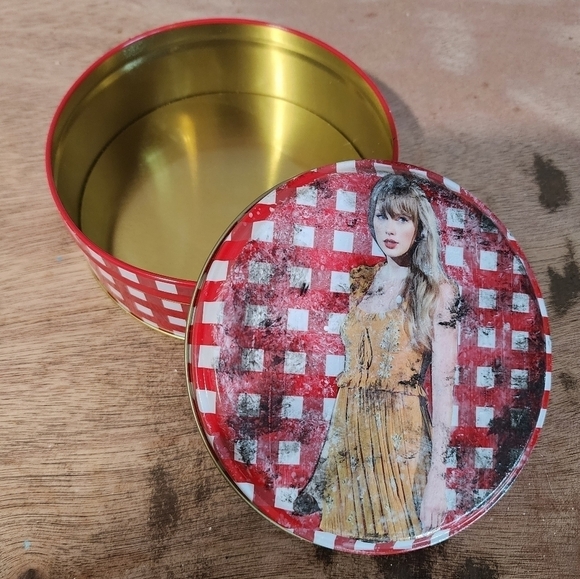 Taylor Swift Evermore Tolerate It Inspired Keepsake Tin - Picture 5 of 7